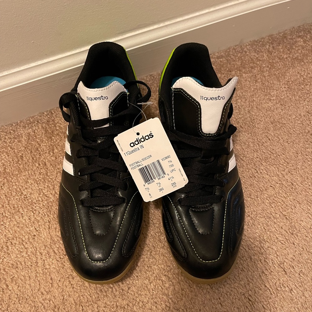 ADIDAS 11 QUESTRA